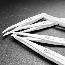 Lade das Bild in den Galerie-Viewer, JUlook. Pinzette