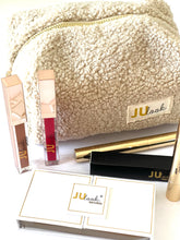 Lade das Bild in den Galerie-Viewer, JUlook. Beauty Bag
