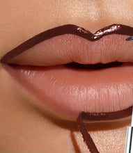 Lade das Bild in den Galerie-Viewer, JUlook. Lipmagic
